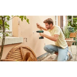 BOSCH EASY IMPACT 18V-40 SLAGBORE-/SKRUEMASKINE AKKU MED BATTERI OG LADER