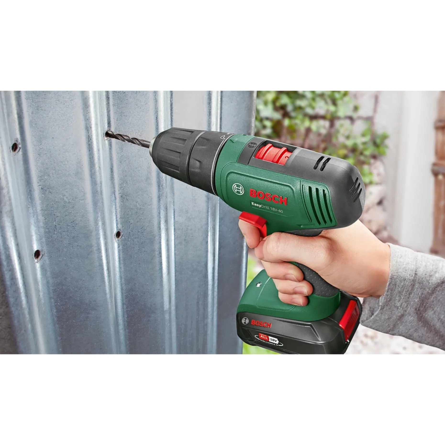 BOSCH EASY SKRUEMASKINE AKKU MED BATTERI OG LADER
