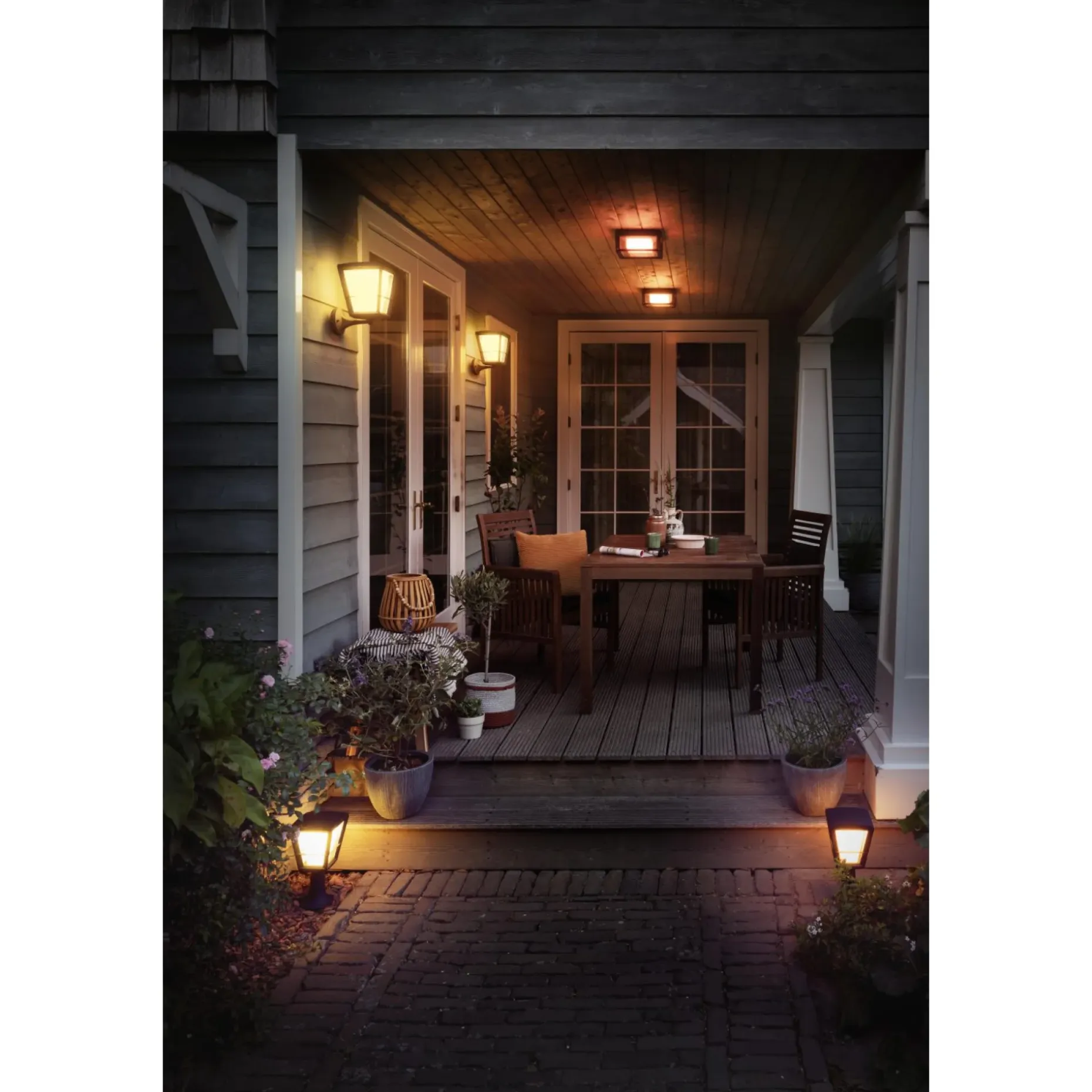PHILIPS HUE WCA ECONIC UDENDØRS VÆGLAMPE 15W SORT