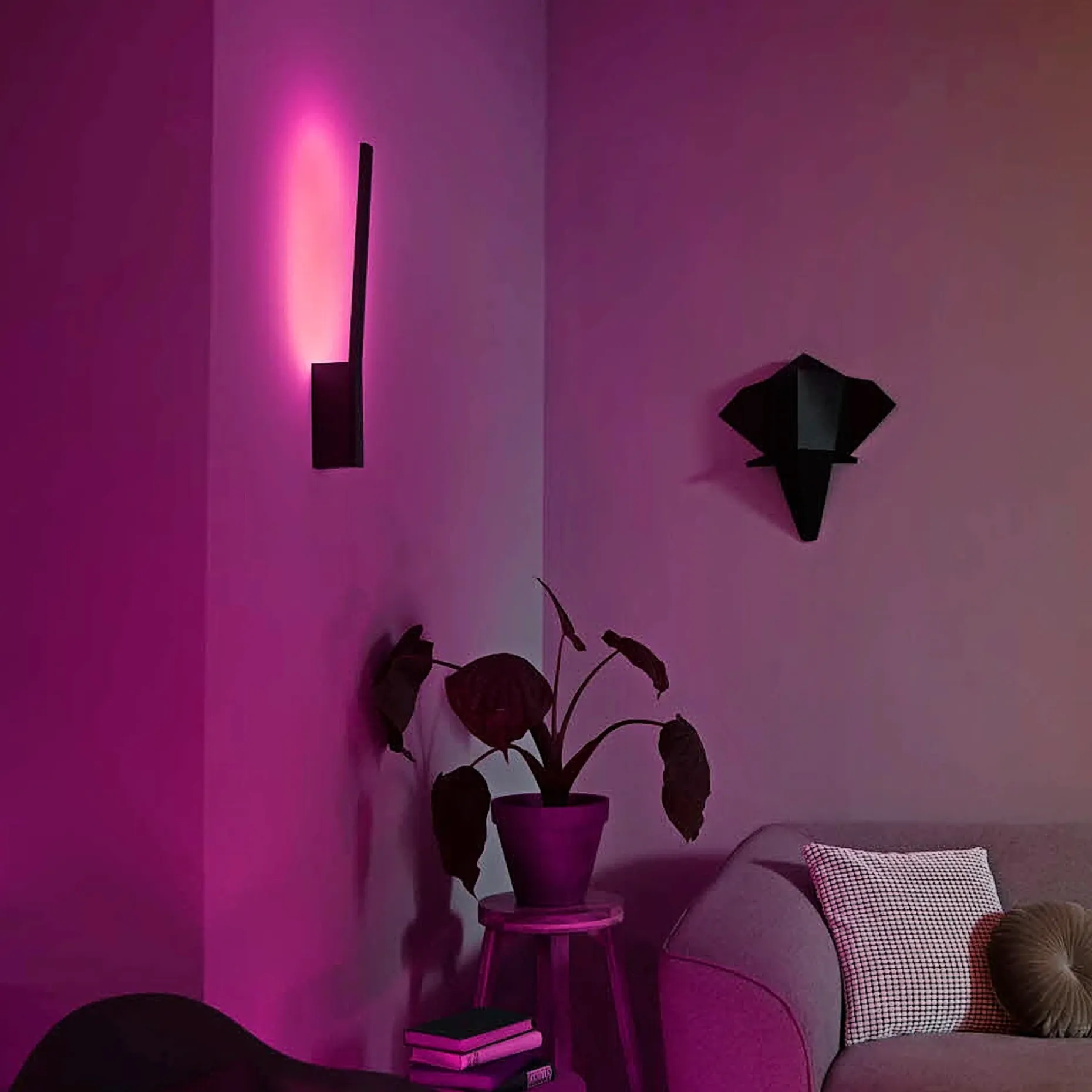 PHILIPS HUE WCA LIANE VÆGLAMPE 12W SORT