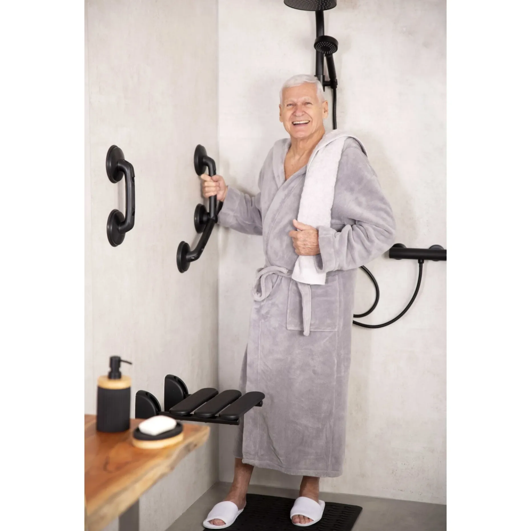 RIDDER ASSISTENT MED SUGEKOP, SORT BADEKARSGREB