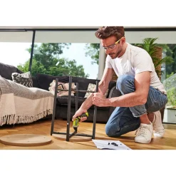 RYOBI RSD4-120TA2 SKRUEMASKINE AKKU MED BATTERI OG LADER
